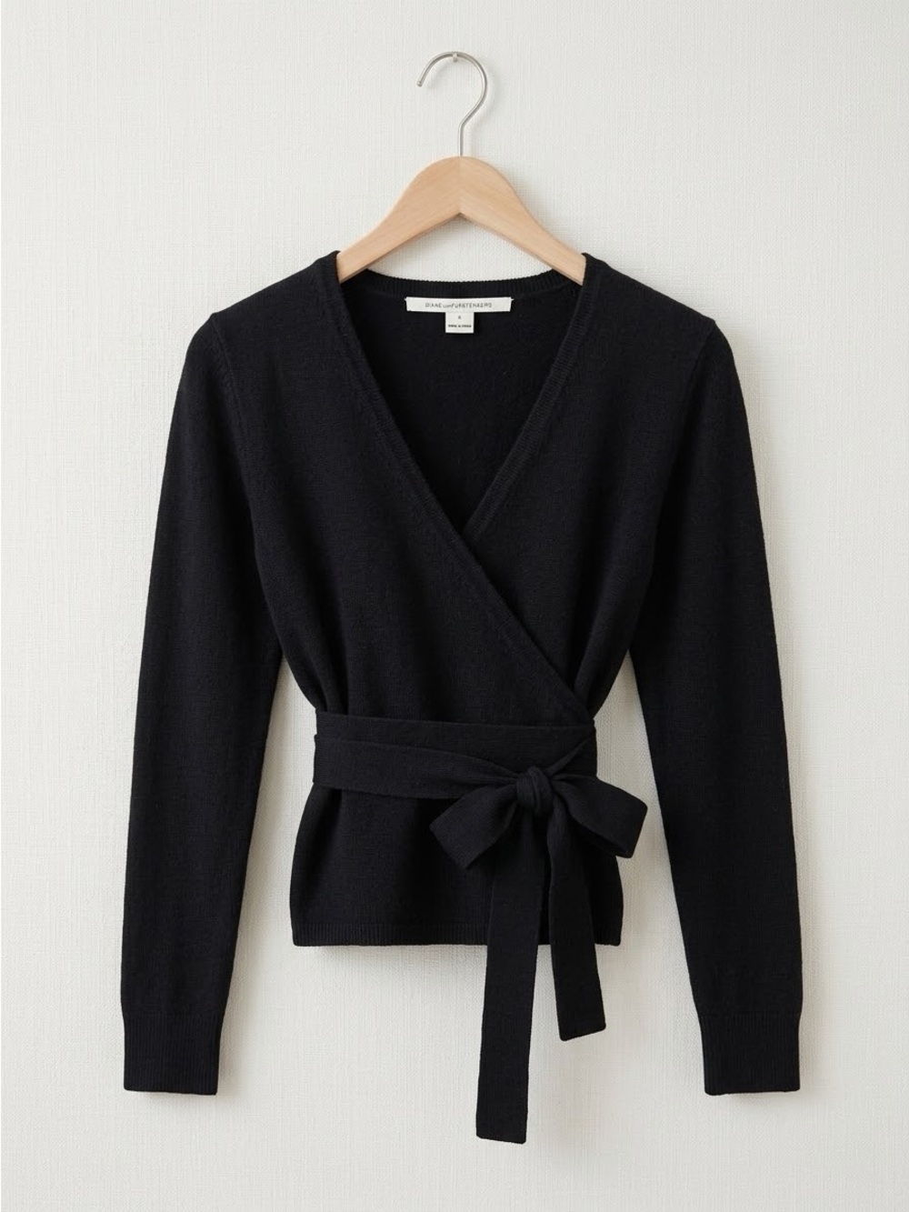DIANE VON FURSTENBERG Black Wool Ballerina Wrap Sweater Small - Picture 2 of 10